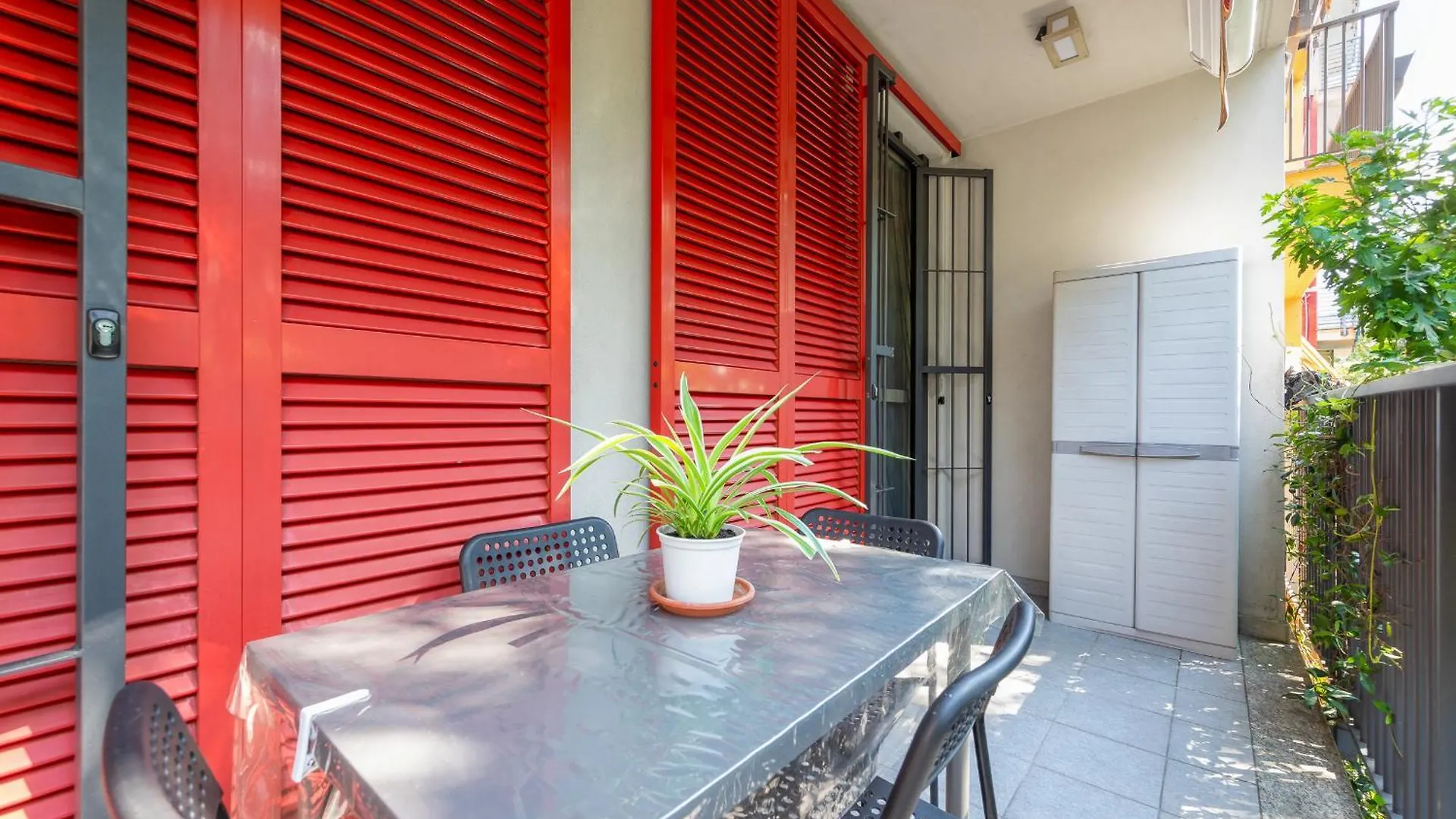 Apartament Free Private Parking - 5Min To Metro - Balcony - Quiet Mediolan