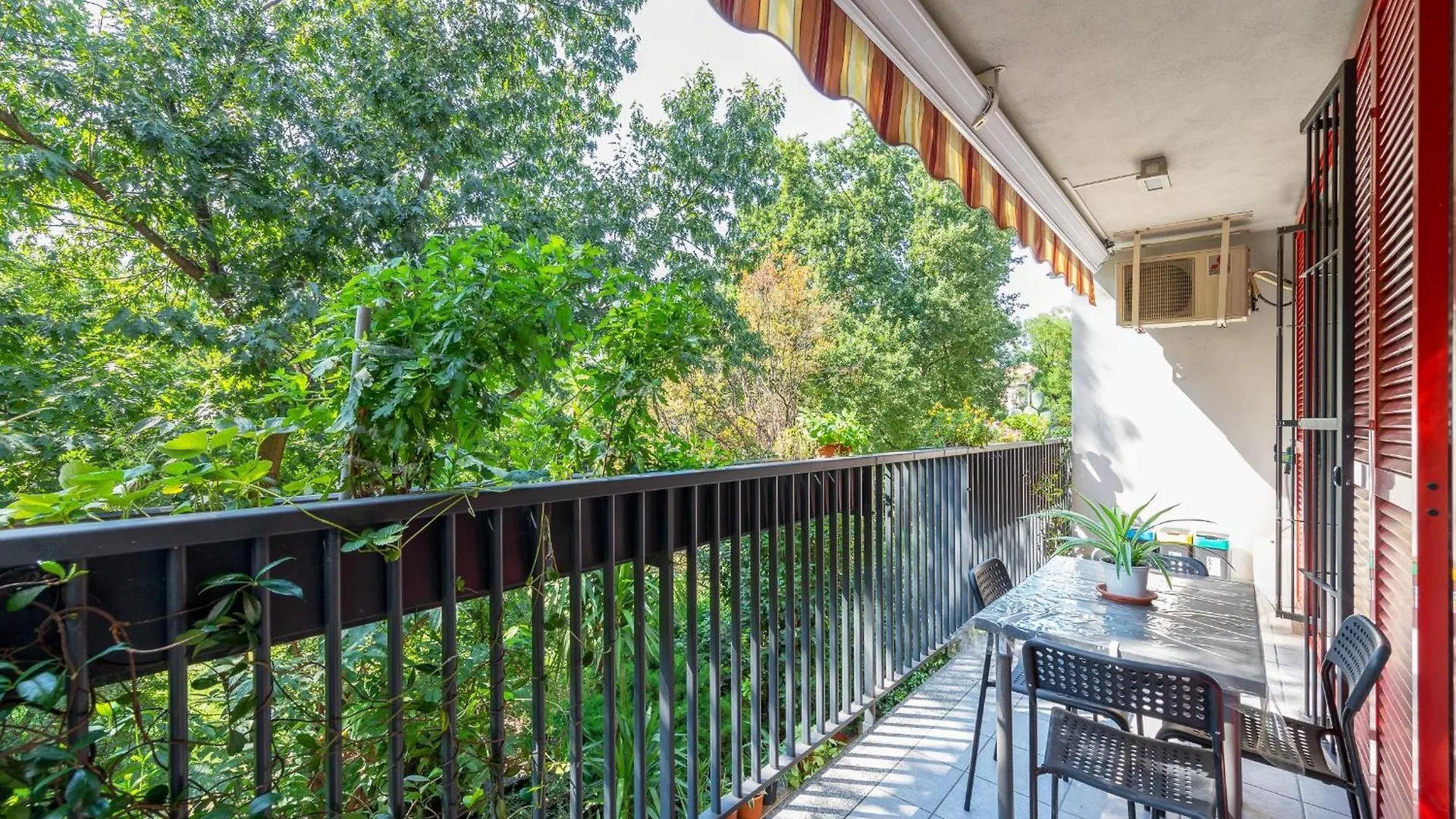 Apartament Free Private Parking - 5Min To Metro - Balcony - Quiet Mediolan