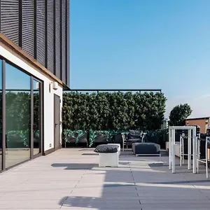 Easyhomes-central Tower شقة